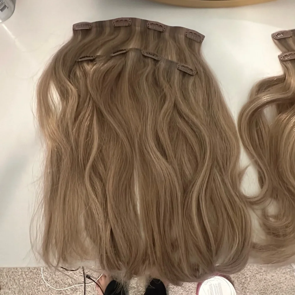 Luxy Hair Seamless Blonde Extensions, clip-ins